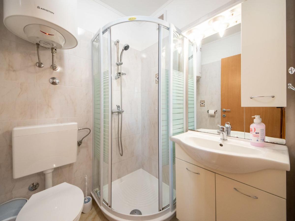 Apartment Kristijan By Interhome Brseč Eksteriør billede